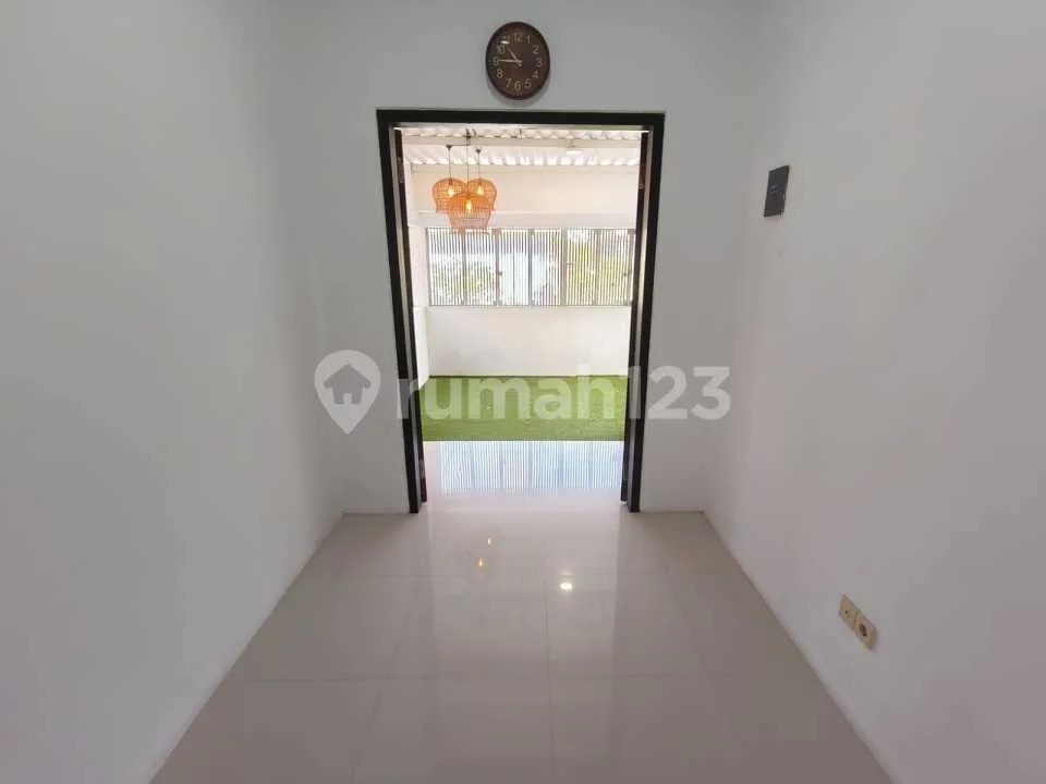 Rumah 2 Lantai Full Furnished & Siap Huni Dekat Sekolah High Scope - Image 3 of 4