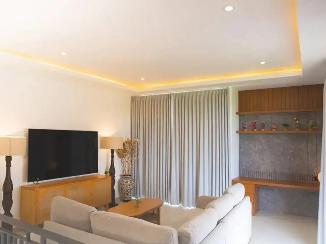 TROPICAL VILLA CEMAGI – WALKING DISTANCE TO MENGENING BEACH - Image 2 of 6