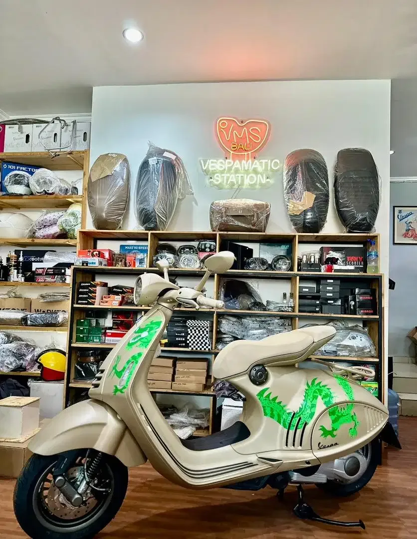 Vespa 946 Dragon limited nocan - Image 2 of 2