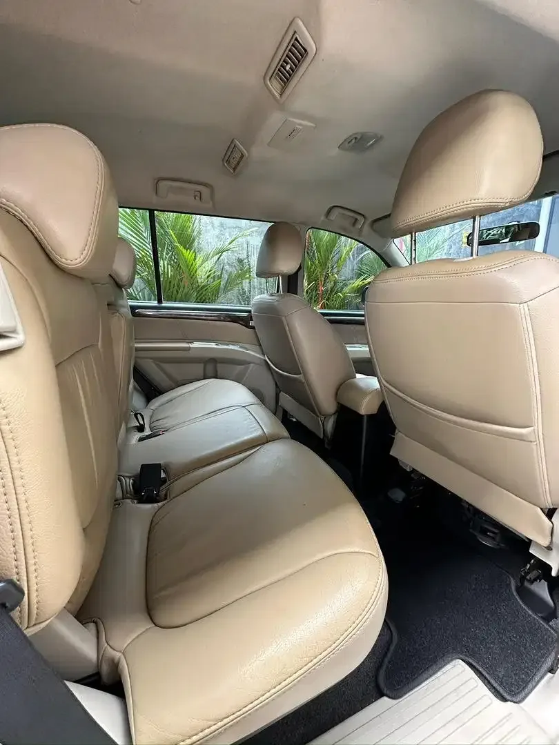 PAJERO DAKAR EXCEED 2011 MATIC DIESEL ASLI BALI ISTIMEWA SIAP PAKAI - Image 7 of 10