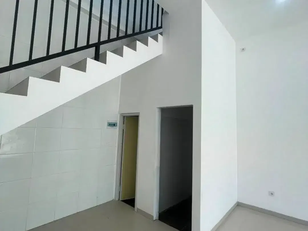 Ruko Baru 2 Lantai Disewakan di Renon, Lokasi Strategis Dekat Sanur - Image 6 of 8