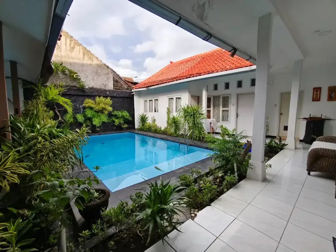 Villa yang Berlokasi di Jimbaran,Lokasi Strategis,Dkt Tol, Pantai - Image 10 of 10