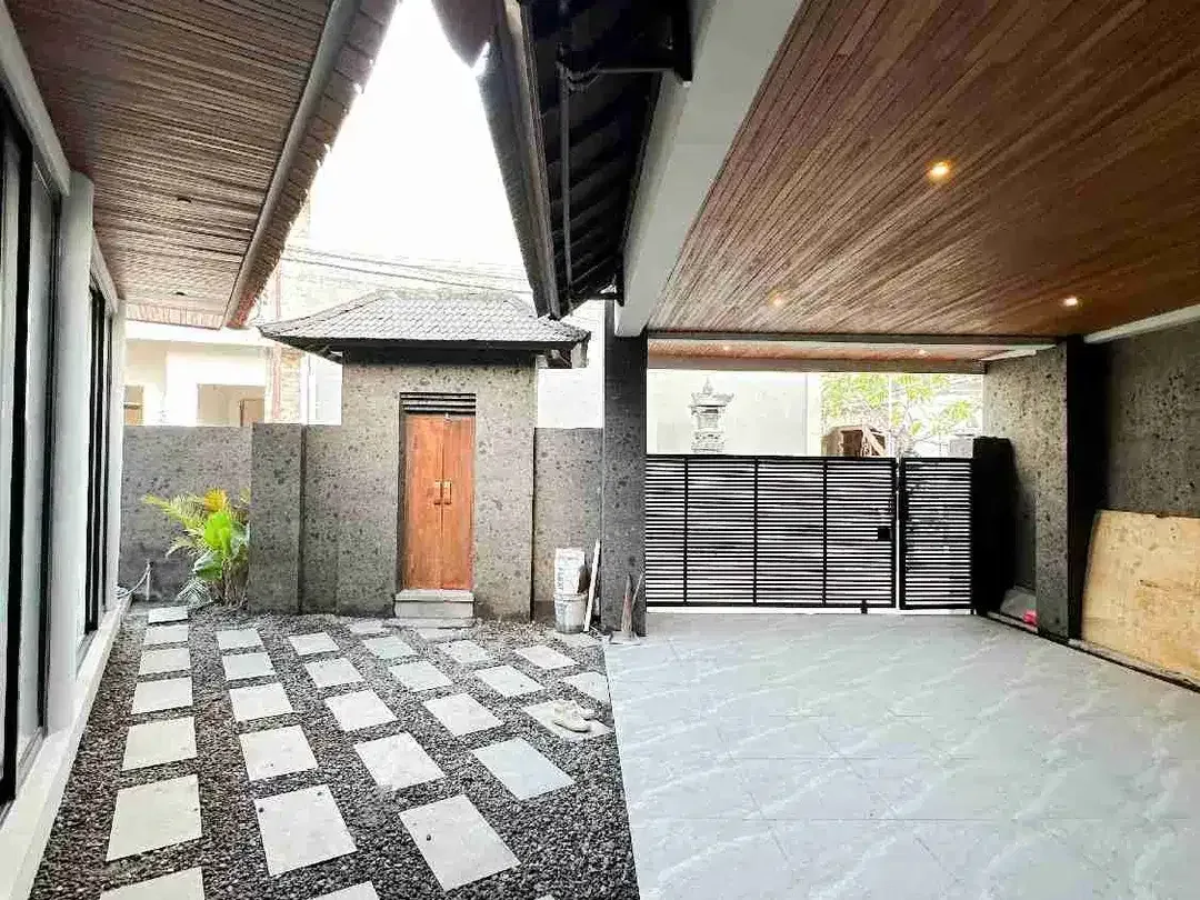 Jual Villa 1lt Furbished area Lokasi Jl Raya Canggu lingkungan Strstegis untuk Hunian / Investasi - Image 3 of 10