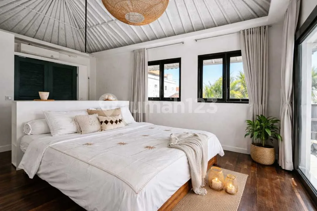 â¨ Rare Find In Seminyak â¨ - Image 4 of 4