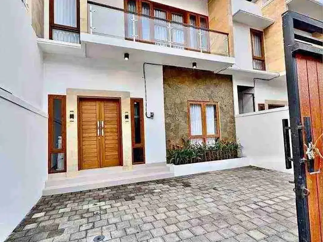 Jual Rumah 2lt Modern Lokasi Jl Kampial Nusa Dua Bali area Hunian Investasi & Strategis.1 - Image 1 of 9