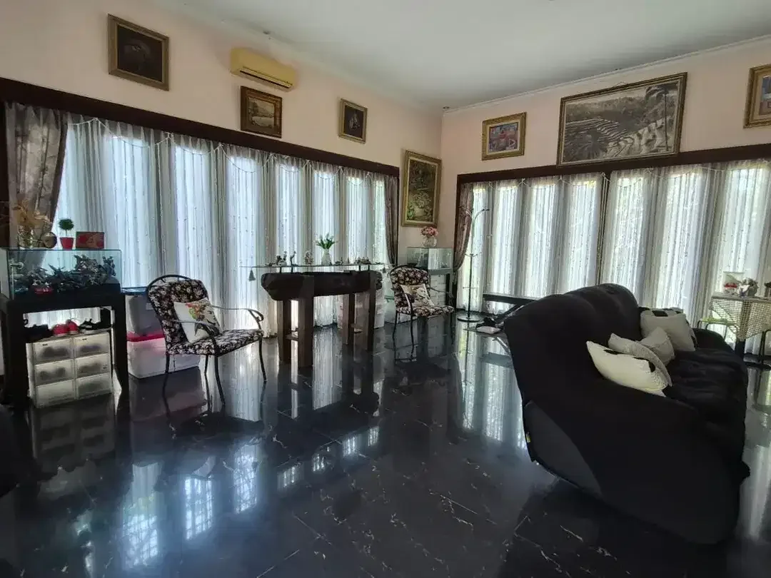 Freehold  - Balinese home with expansive 1,000 m² land in batu bulan with rice fields view, Bali - Image 6 of 10