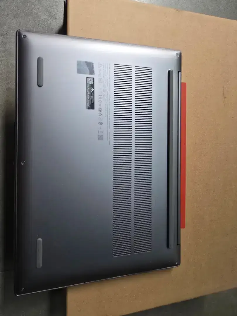 Lenovo IdeaPad Slim 5 14AHP10. Ryzen 7 8854HS 16GB 512GB - Image 4 of 10