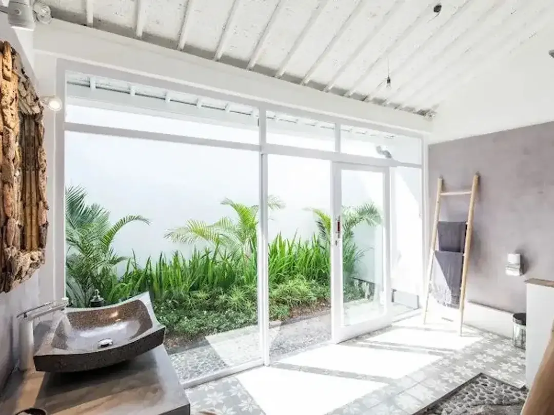 Villa 2 Kamar Tidur Menawan di Bidadari, Seminyak – Leasehold hingga 2039 - Image 7 of 10