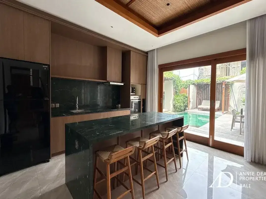FREEHOLD | MODERN 4-BEDROOM VILLA IN BUMBAK - UMALAS - Image 4 of 7