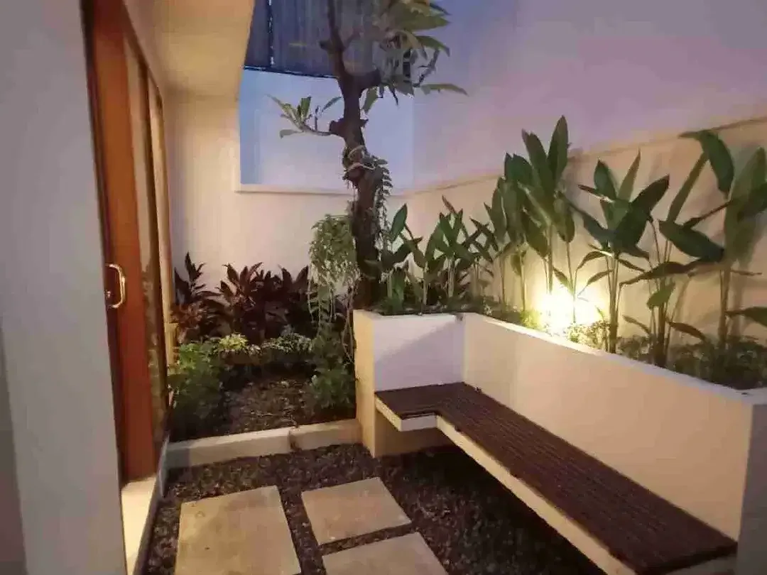 Disewakan Rumah Mewah fully furnished di Renon, Denpasar Selatan dekat Sanur & Kuta - Image 3 of 10