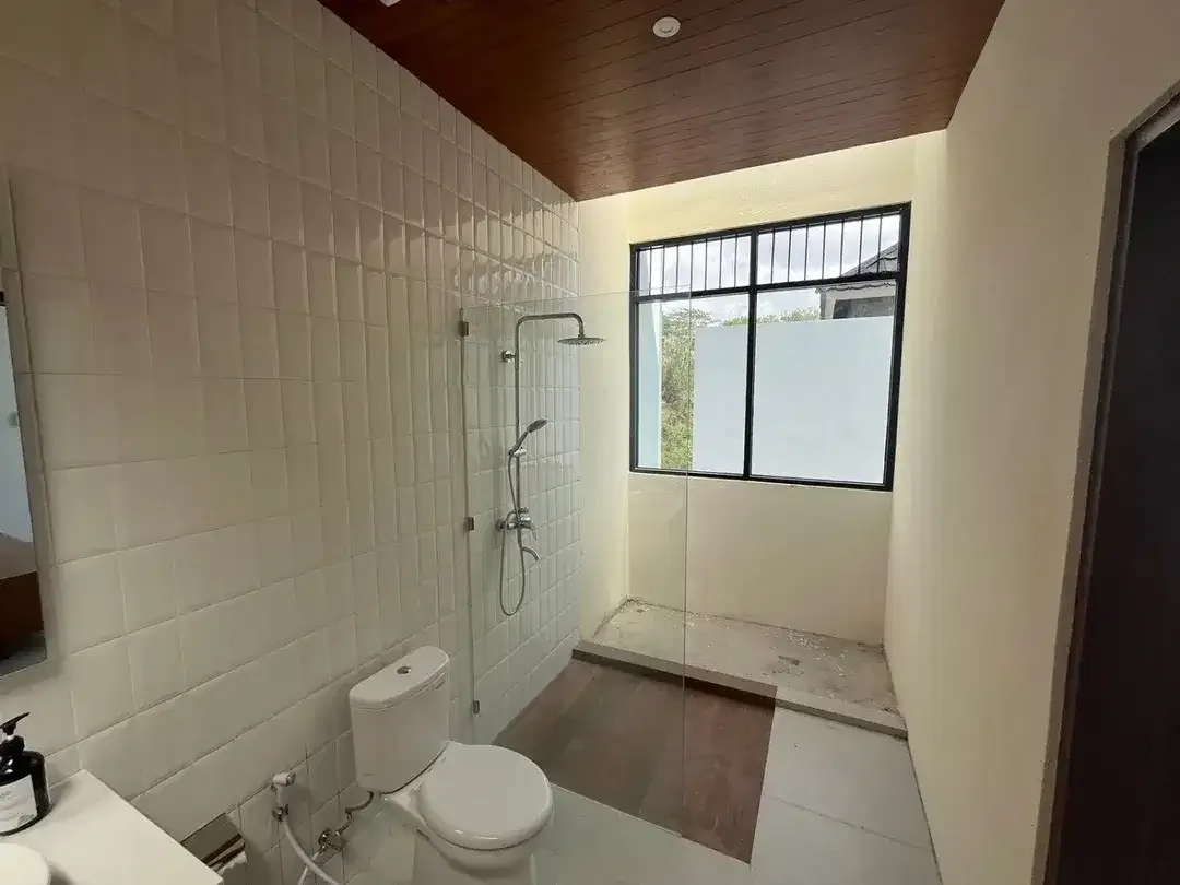 DI JUAL VILLA DI NUSA DUA BADUNG BALI DEKAT PINTU TOLL - Image 6 of 10