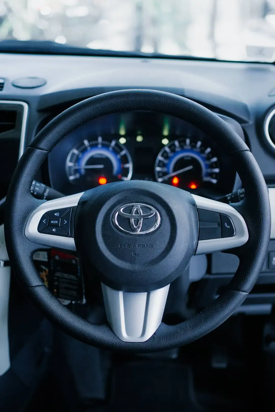 RUSH TRD SPORTIVO 1.5 AT 2020 - Image 6 of 10