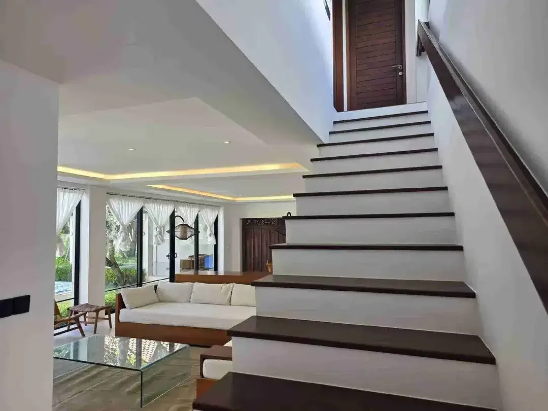 Hug Garden spacious Villa for Sale in Sanur Bali - Image 10 of 10
