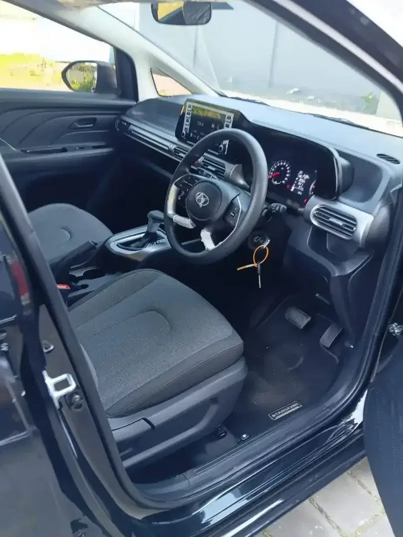 Odo 1 Rb Hyundai Stargazer Active Matic 2025 Hitam - Image 7 of 10