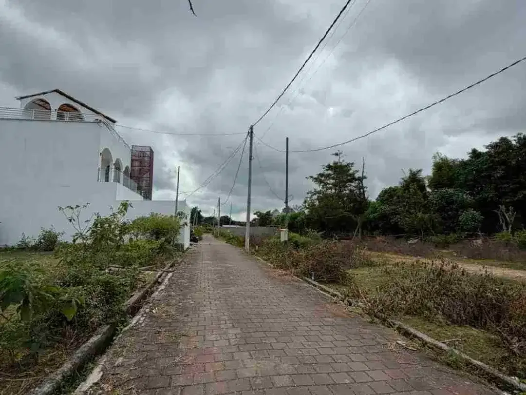 Dijual Tanah 200m2 Dekat Pantai Melasti Ungasan - Image 1 of 10