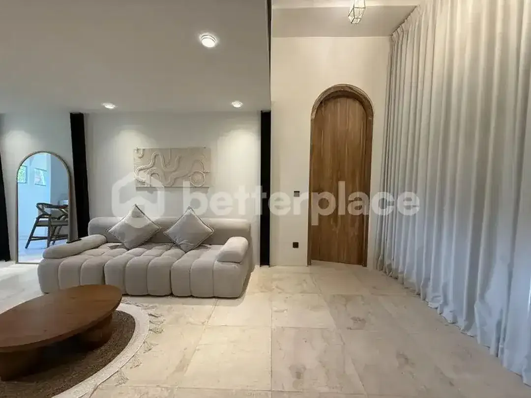Spacious 2 Bedroom Apartment in Prime Sanur Location - Image 10 of 10