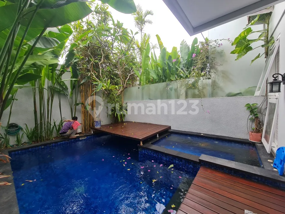 Leasehold Villa Merthasari Sanur - Until 2067 - Image 1 of 4