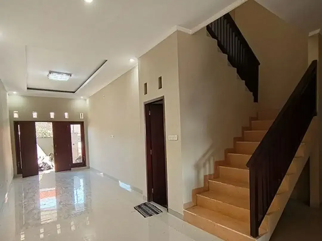 [AMR-096.LYD] Rumah Modern 4 Kamar Bisa untuk Kantor Lokasi Strategis di Jl Tukad Citarum Renon - dekat Sanur - Image 6 of 10