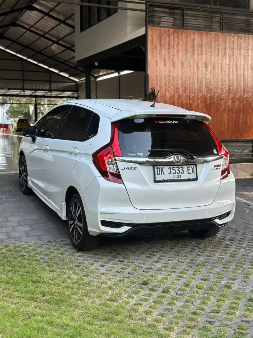 JAZZ RS 2018 MANUAL ASLI BALI LOW KM ISTIMEWA SIAP PAKAI - Image 4 of 10