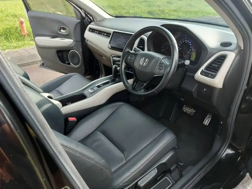 HRV PRESTIGE 2020 LOW KM - Image 7 of 10