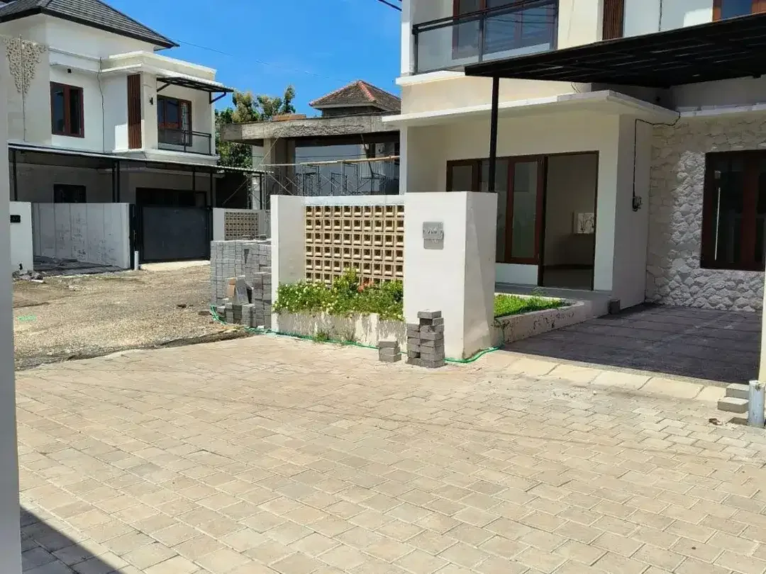 RUMAH HUNIAN BARU SIAP PAKAI 3BR KAWASAN CLUSTER LOKASI STARTEGIS DI JIMBARAN - Image 3 of 9