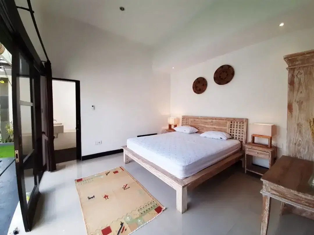 SINGLE-STOREY VILLA FOR LEASE IN PRIME SEMINYAK LOCATION - Image 8 of 10