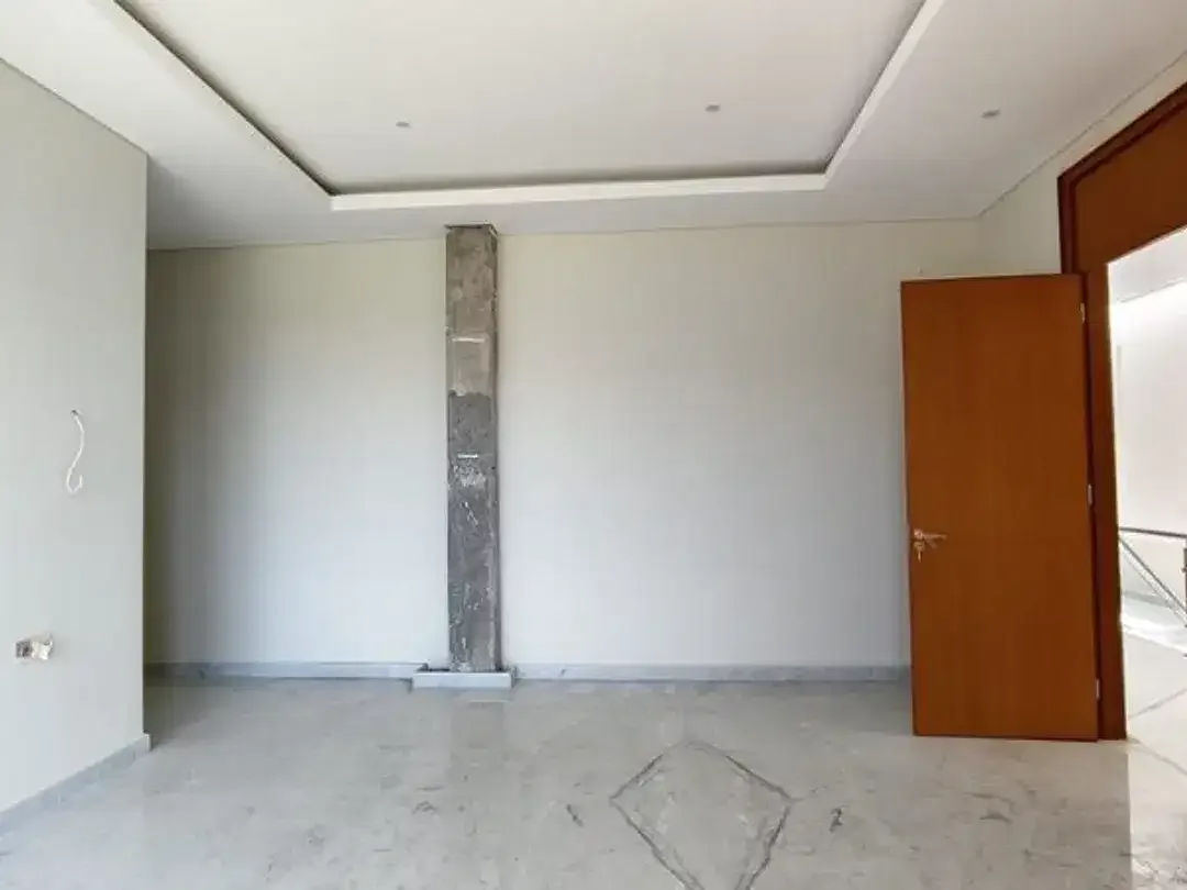 VILLA MODERN BARU ONE GATE SYSTEM DI DUKUH INDAH UMALAS KEROBOKAN BADUNG - Image 8 of 10