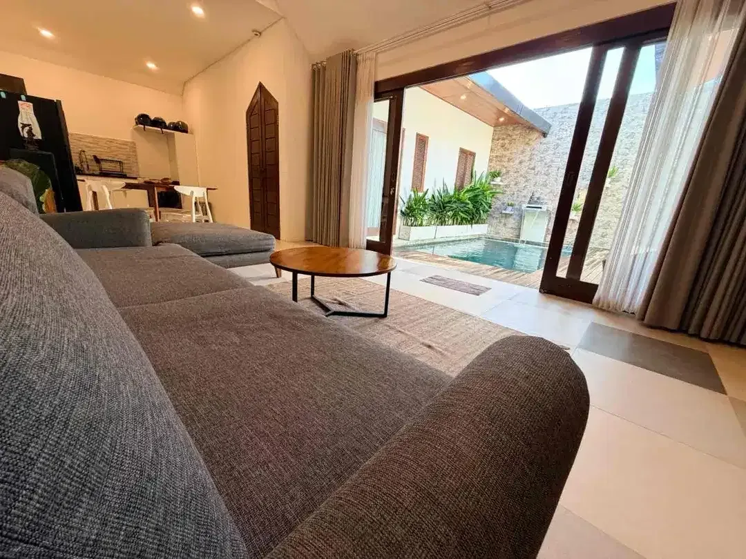 MODERN 2BR VILLA IN UMALAS - Image 3 of 10