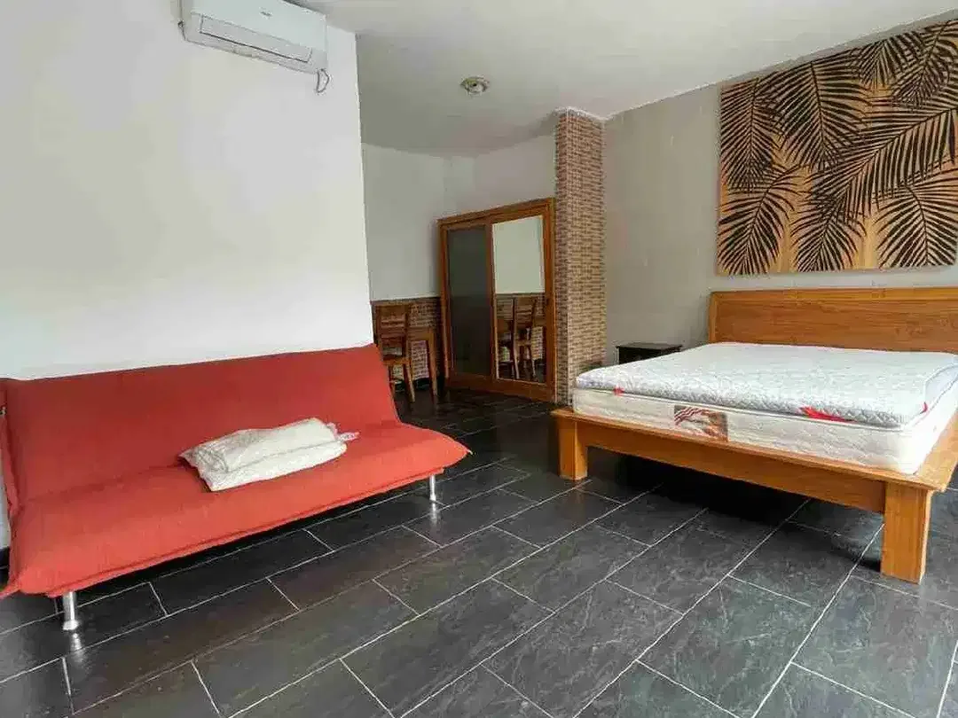 2 BEDROOMMS FULL FURNISHED VILLA DI JALAN GUNUNG SALAK KEROBOKAN - Image 6 of 10