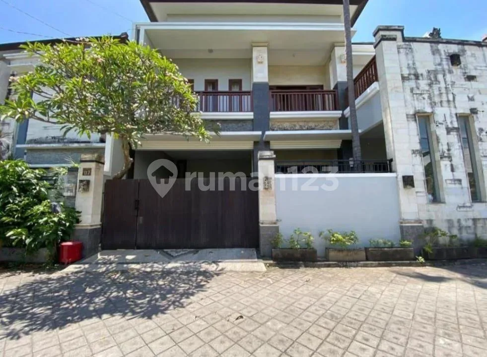 Runah 2 Lantai Dekat Kampus Primakara Renon Denpasar Bali - Image 1 of 4