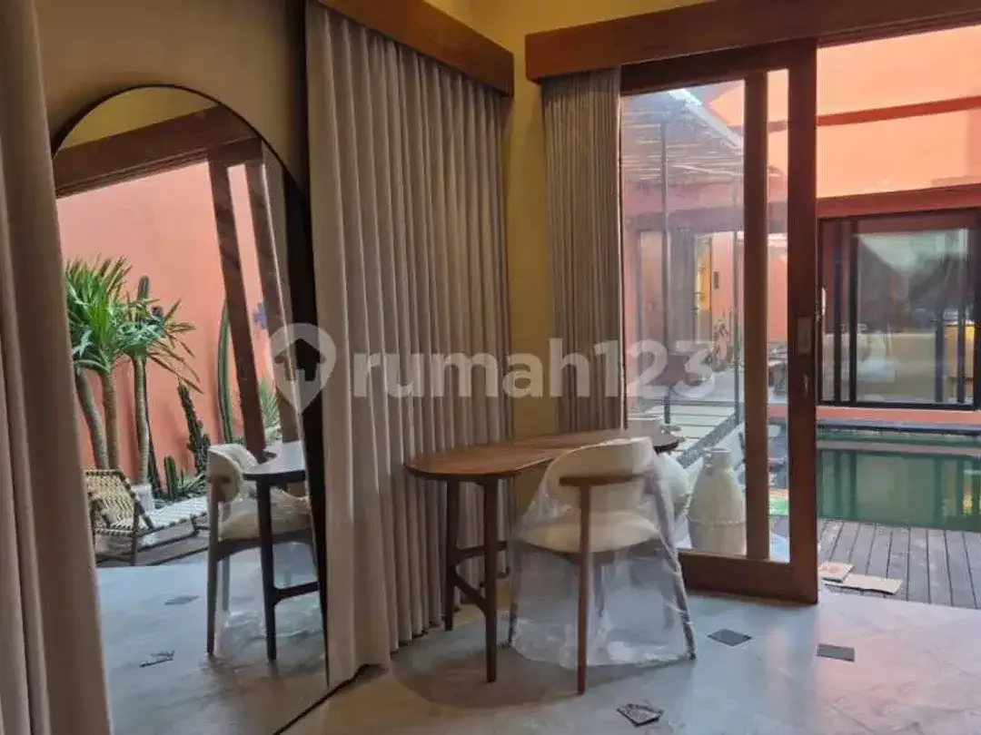 Private 2-Bedroom Tropical Villa For Rent In Buduk Pererenan - Image 4 of 6