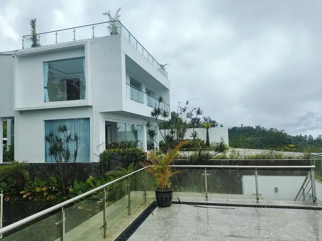 Brand new 5  bedrooms Villa LUNAR with stunning view in munduk goblek - Image 4 of 10