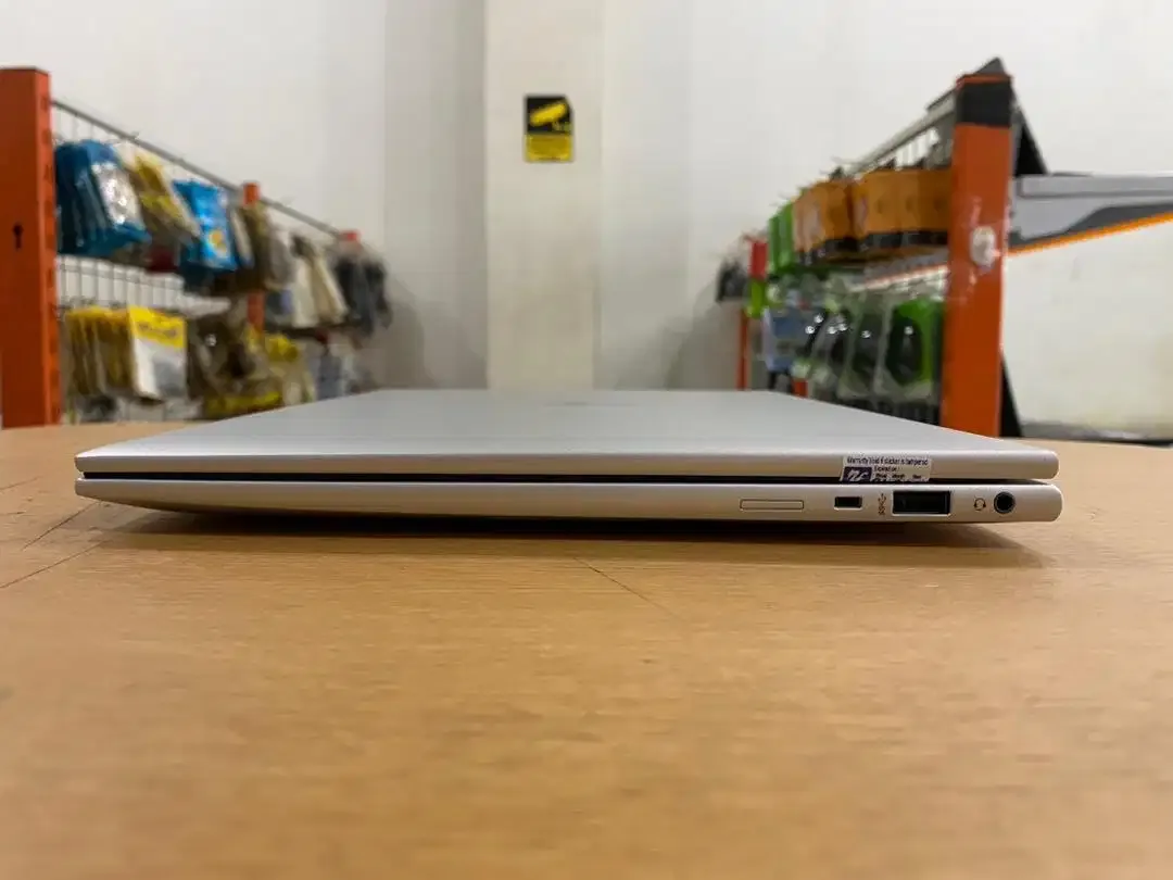 HP Elitebook 840 G10 Core i5Gen13 Ram 16GB SSD 512GB Touchscren Mulus - Image 6 of 10