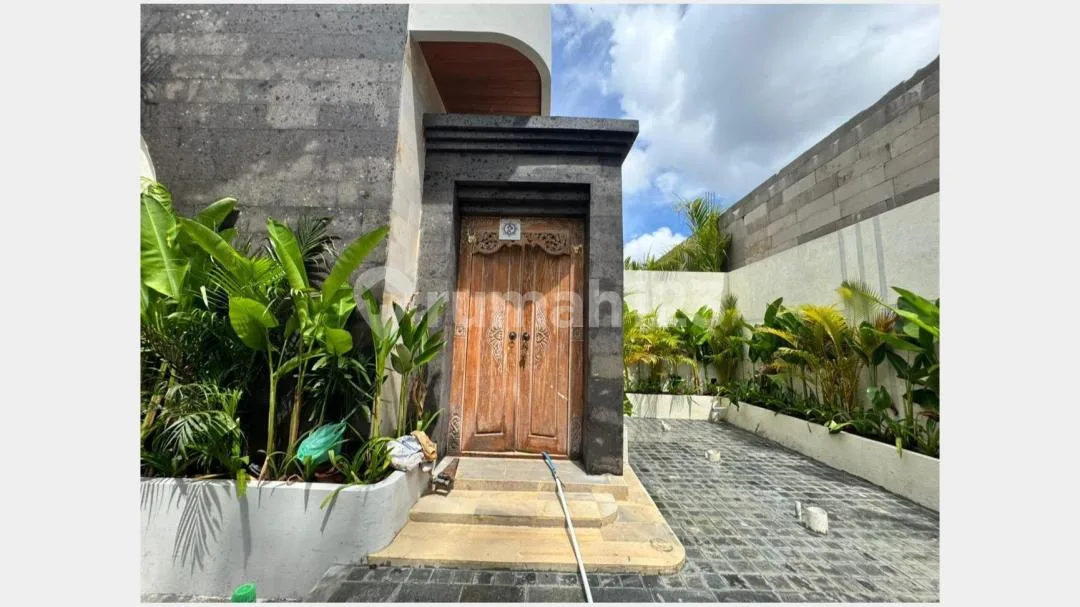 For Sale Villa Brand New Tengkulak Kemenuh Gianyar Dekat Ubud - Image 1 of 4