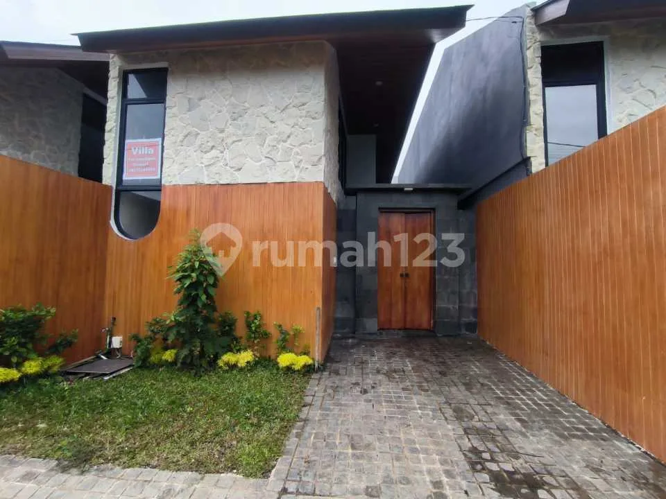 Brand New Villa Kemenuh - Ubud 3 Bedrooms - Image 2 of 4