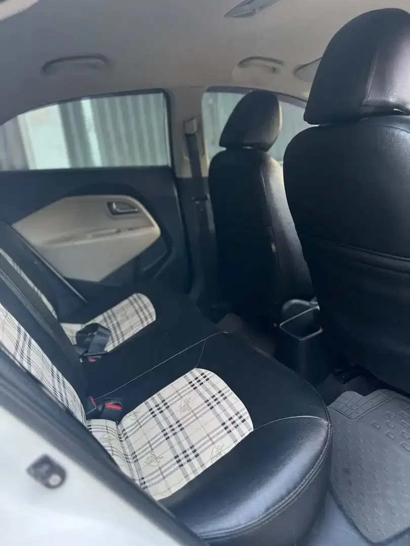 Kia rio se 2012 matic - Image 10 of 10