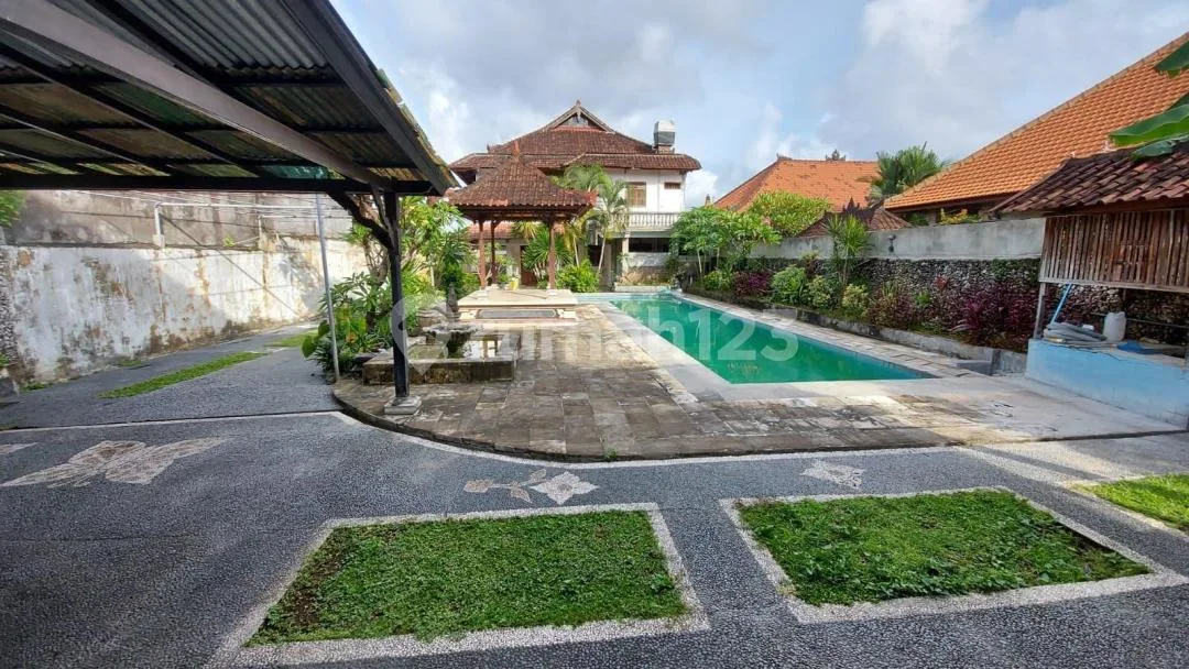 Dijual Villa di Kerobokan - Image 2 of 4