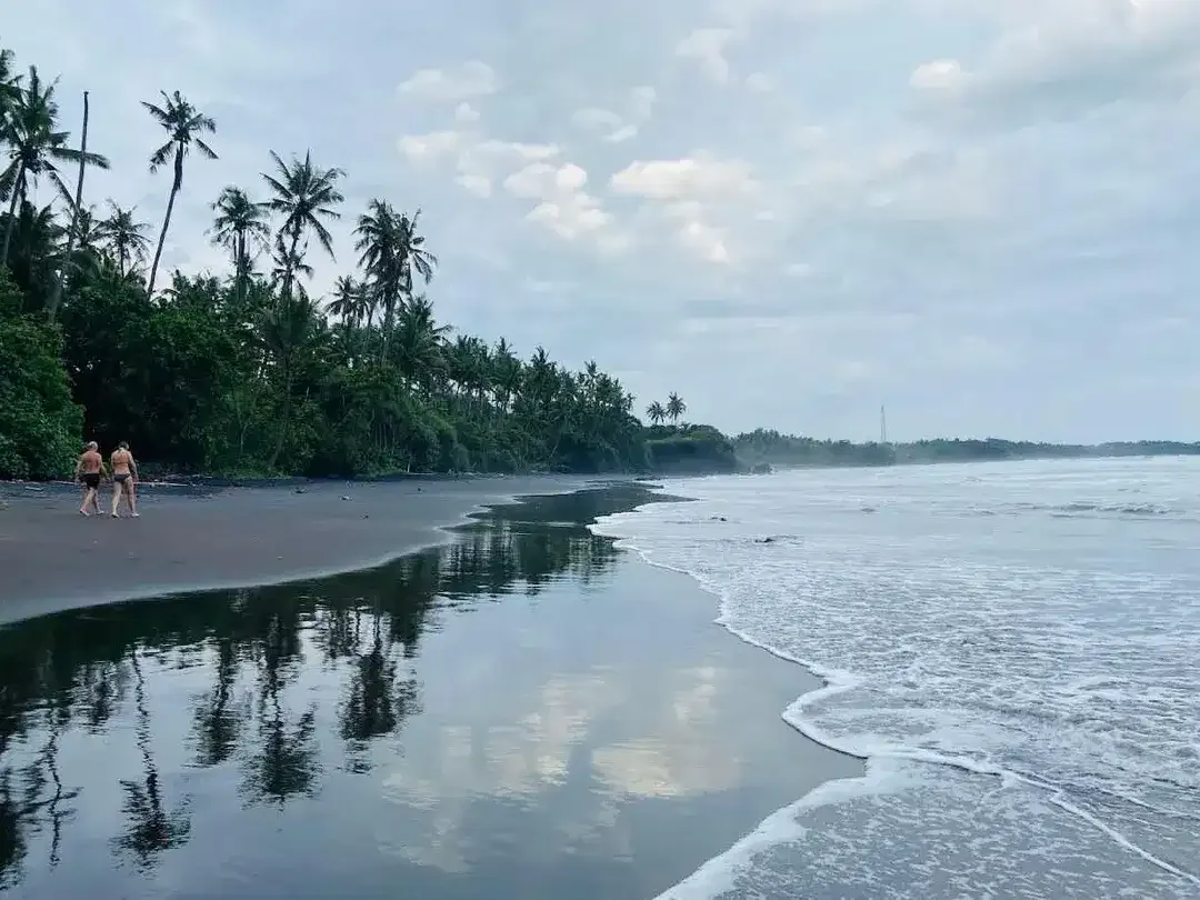 Villa beach front pantai bonian tabanan - Image 7 of 10