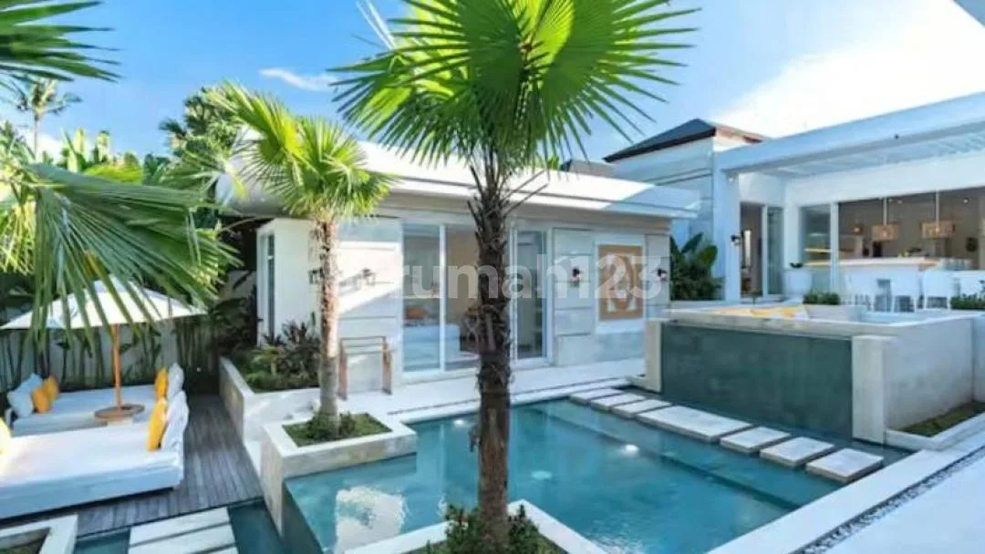 Leasehold Brand New Villa With Infinity Pool In Ubud Gianyar - Image 1 of 4