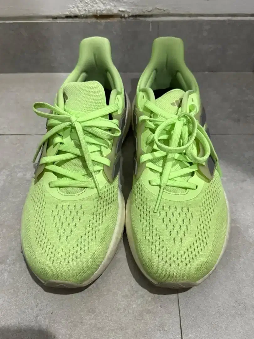Adidas Pureboost size 44 - Image 2 of 5