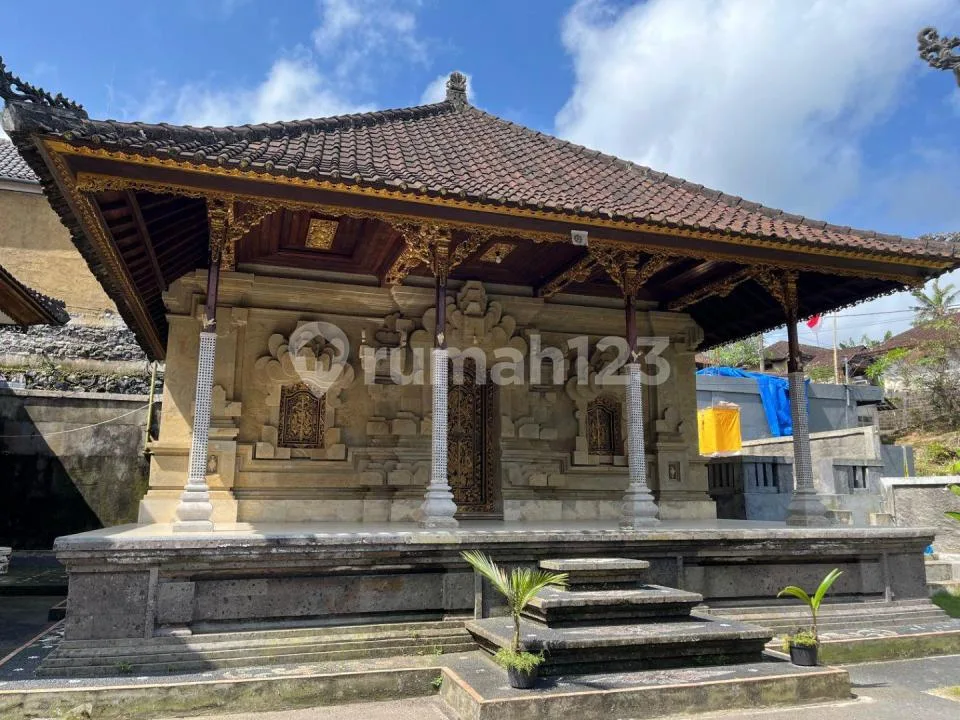 Rumah Klasik Gaya Bali di Bangli - Image 1 of 4