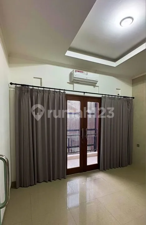 Ruko Premium 2Lt Cocok Utk Usaha Startegis di Pusat Kota Renon - Image 3 of 4