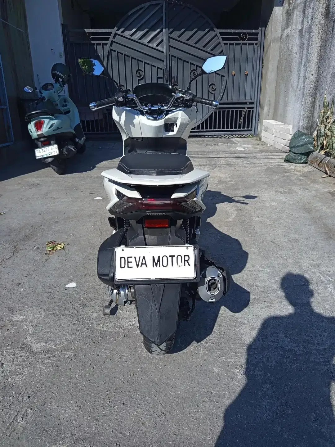 PCX putih 160 Deva motor - Image 5 of 8