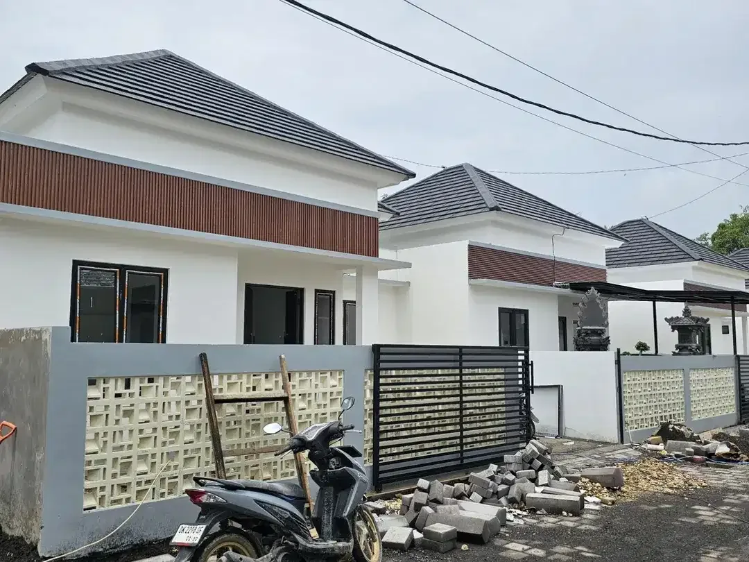 Rumah 2 BR di Nusa Dua dengan One Gate System - Image 2 of 3