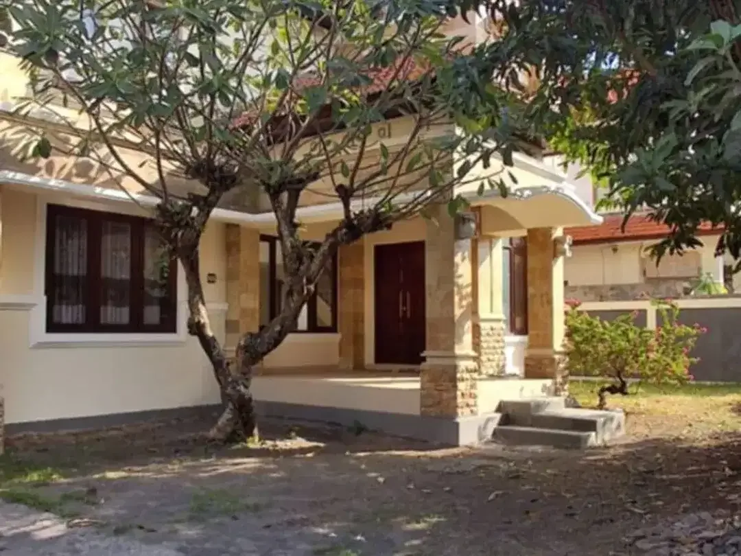 [Jual] Rumah Besar dan Luas Pusat Kota Denpasar - Image 2 of 10