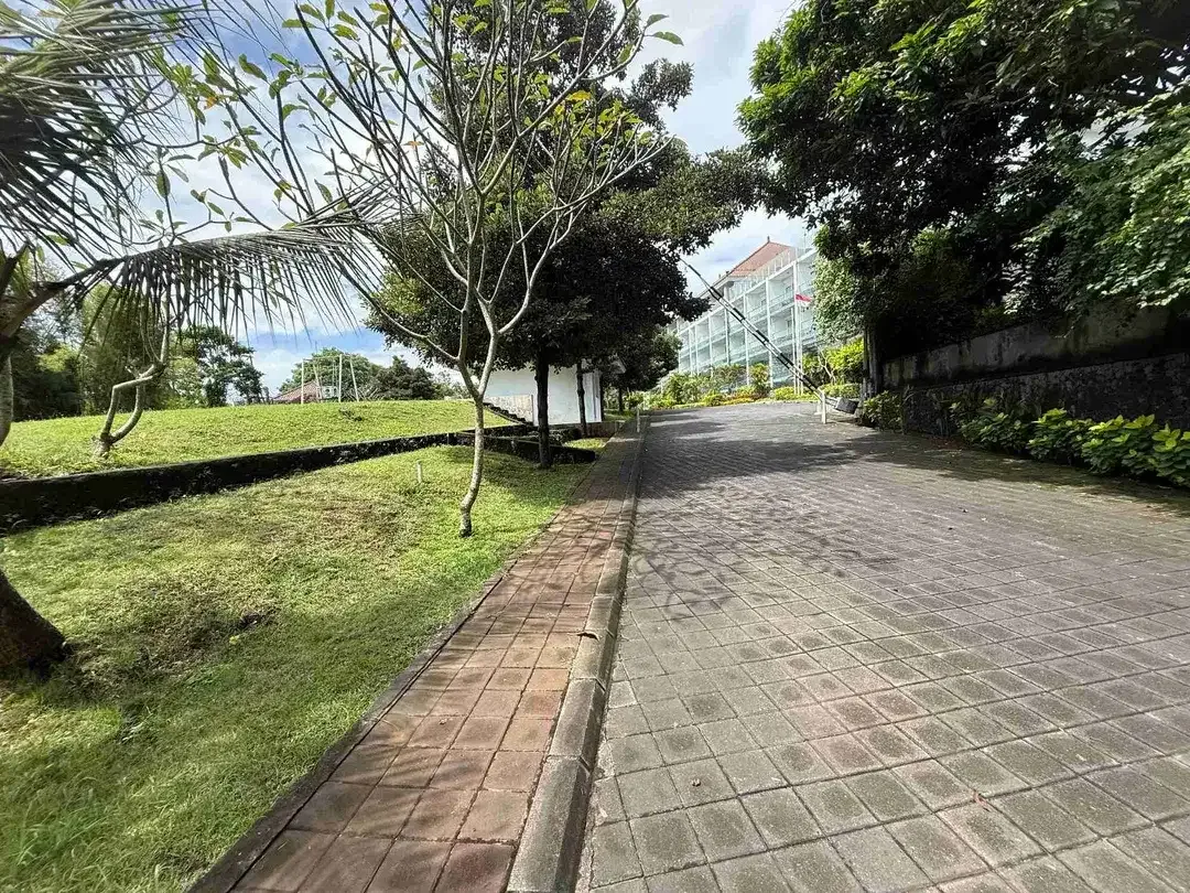 Jual Tanah kawasan pariwisata, lingkungan villa Exclusive cluster n onegate GITA KENCANA Jimbaran Bali - Image 5 of 10