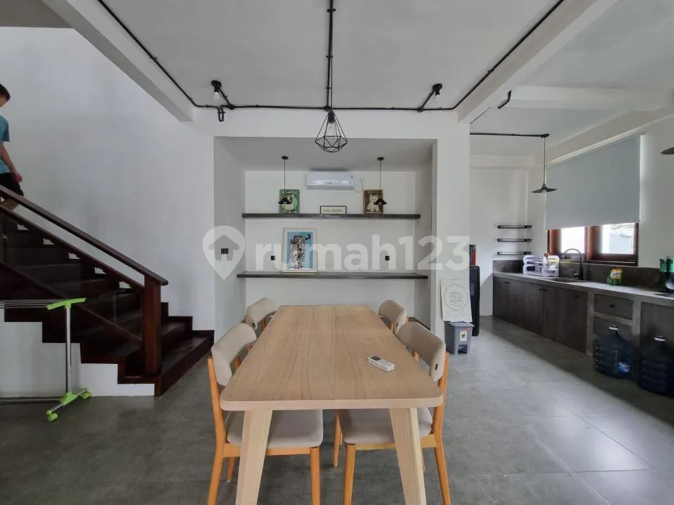 Beautiful Luxury 3 Bedroom Villa In Jl. Petitenget Kerobokan Ideal For Family Living - Image 4 of 4