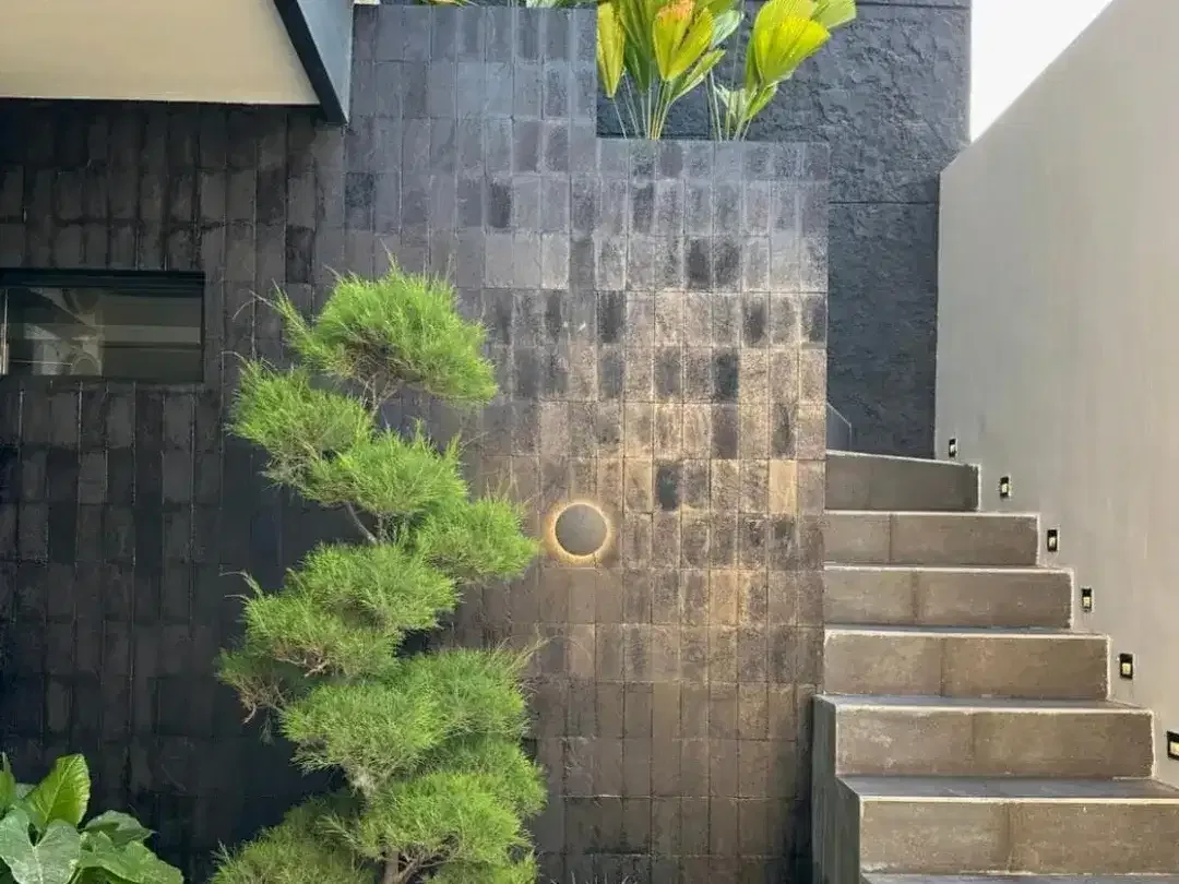 Rumah 3 Lantai di Lokasi Strategis Denpasar Renon - Image 3 of 10