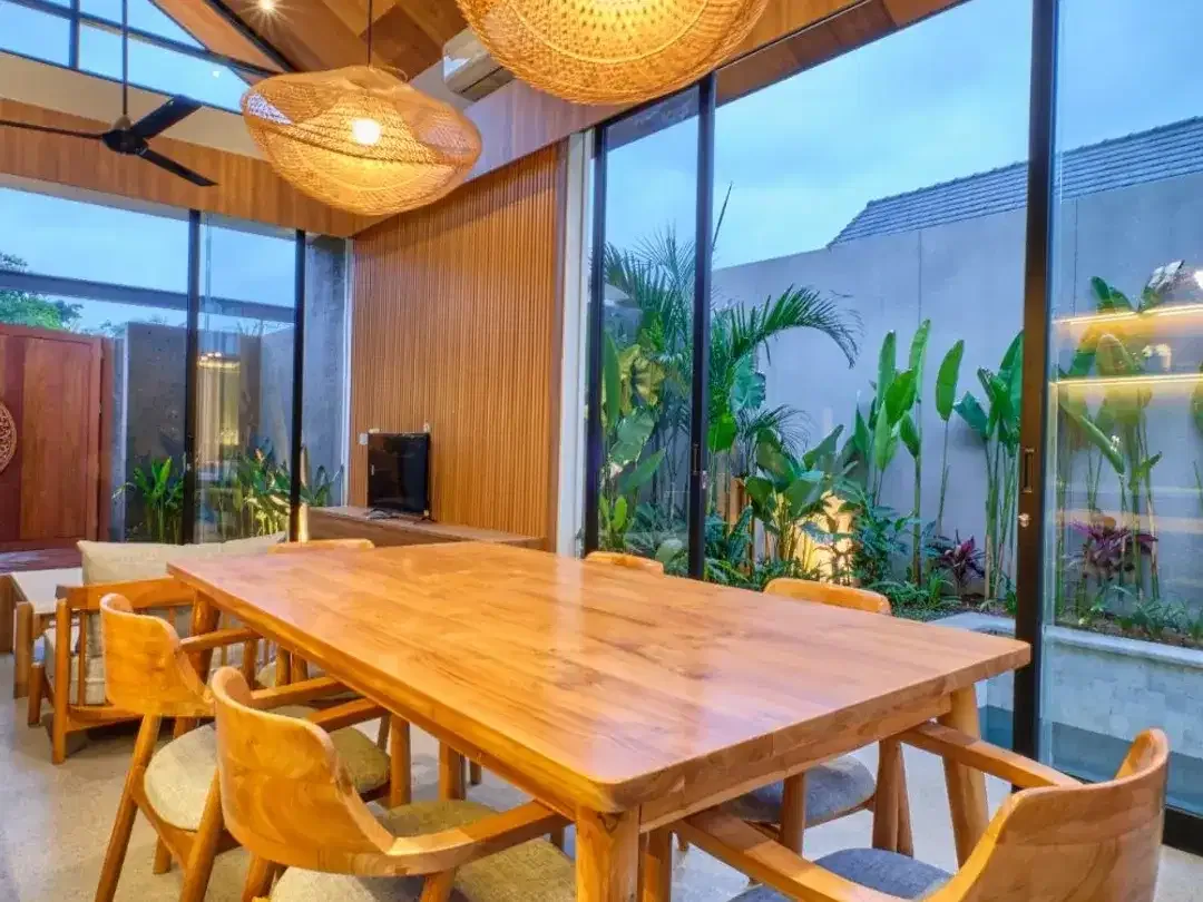 illa mewah yang menawarkan hunian berkonsep modern yang stylish dan nyaman di Kemenuh, Gianyar. - Image 3 of 9