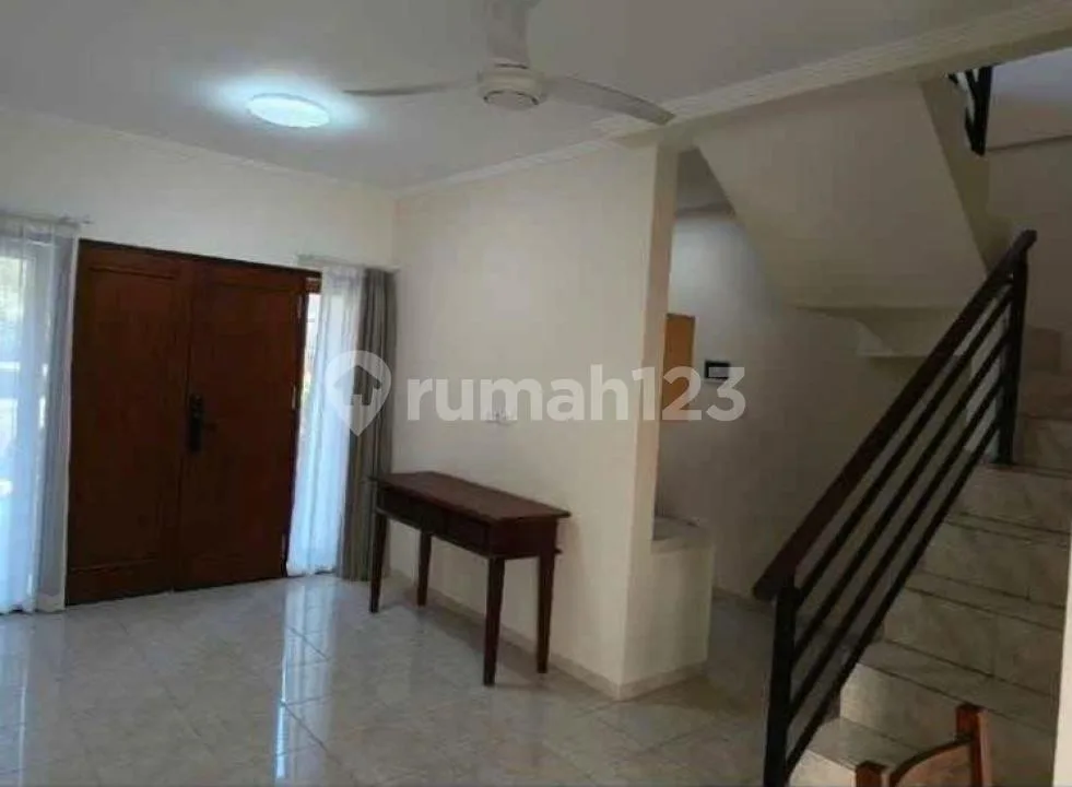 K891 Sewa Rumah Jalan Gatsu Denpasar Bali Dekat Ayani Ubung Cokroaminoto Daung Kerobokan - Image 2 of 4